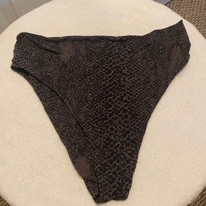 G land black snake bottoms